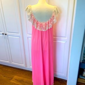 Vintage 70’s Nylon, Long, Pink Nightgown